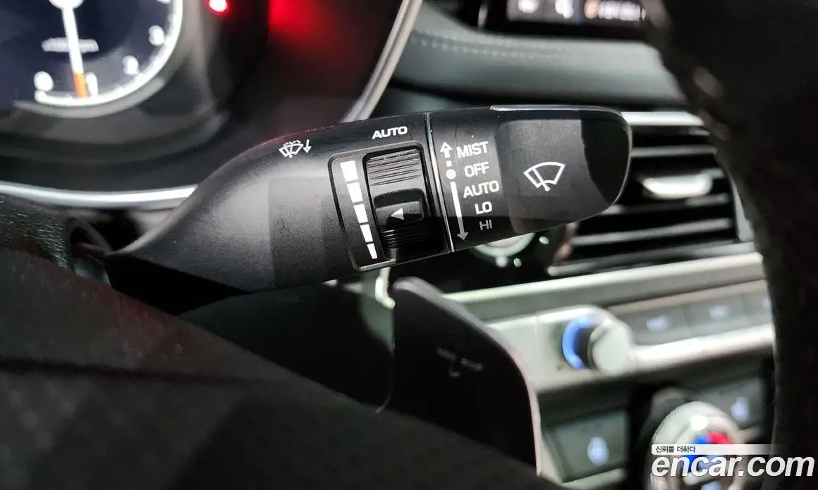 Genesis G70 2021 2.0 автомат (гидро), фото 18 Genesis G70 2021 2.0 автомат (гидро), фото 18