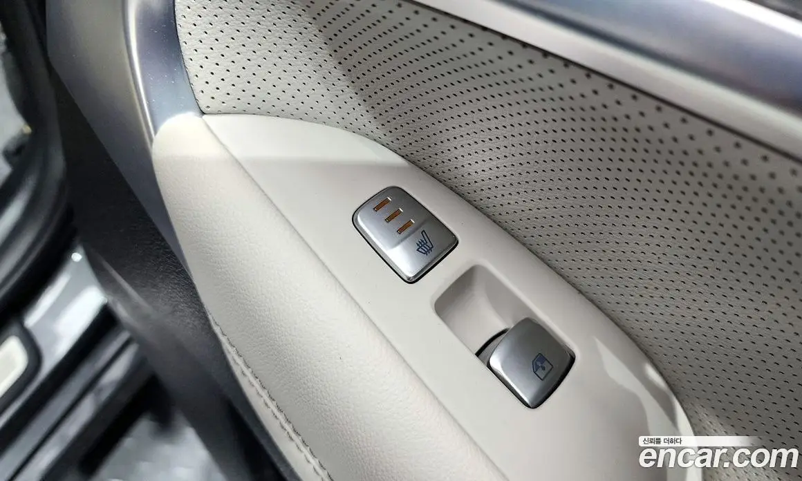 Genesis G70 2021 2.0 автомат (гидро), фото 19 Genesis G70 2021 2.0 автомат (гидро), фото 19