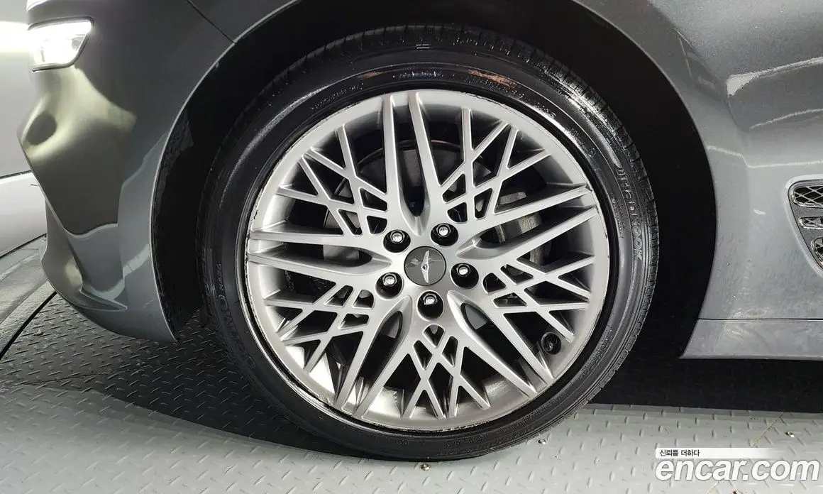 Genesis G70 2021 2.0 автомат (гидро), фото 5 Genesis G70 2021 2.0 автомат (гидро), фото 5