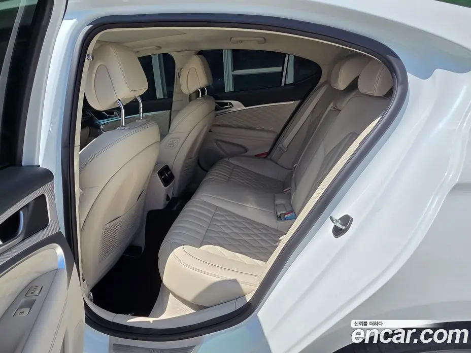 Genesis G70 2022 2.0 автомат (гидро), фото 12
