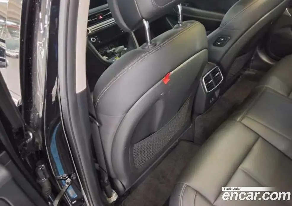 Genesis G70 2024 2.5 автомат (гидро), фото 11 Genesis G70 2024 2.5 автомат (гидро), фото 11