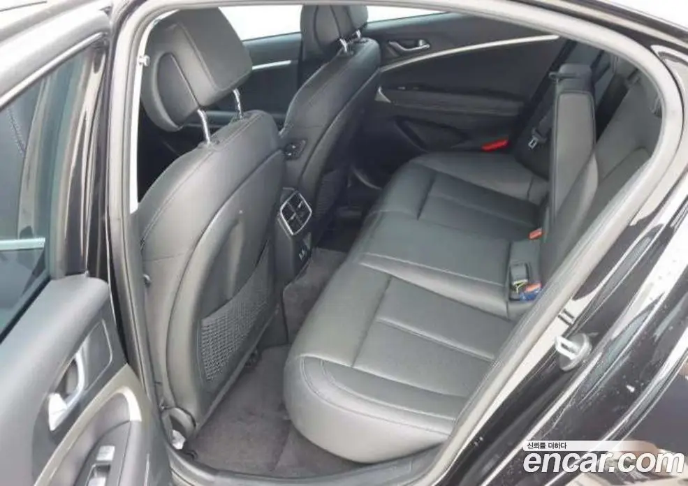 Genesis G70 2024 2.5 автомат (гидро), фото 6 Genesis G70 2024 2.5 автомат (гидро), фото 6