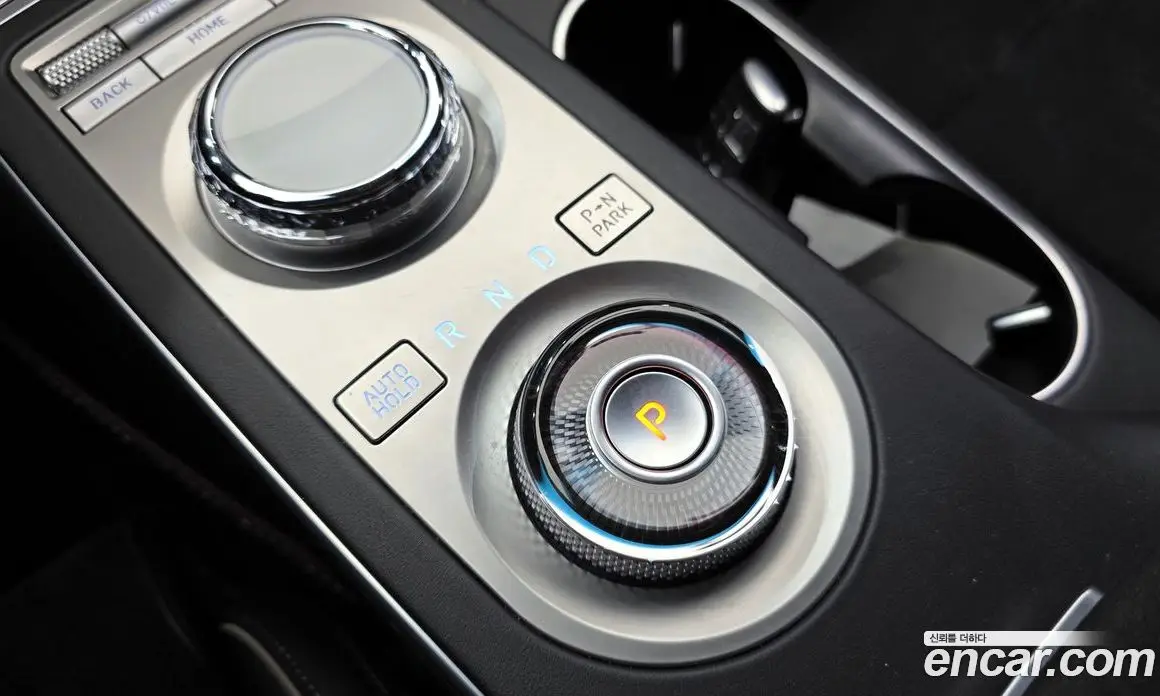 Genesis GV70 2021 3.5 автомат (гидро), фото 9 Genesis GV70 2021 3.5 автомат (гидро), фото 9