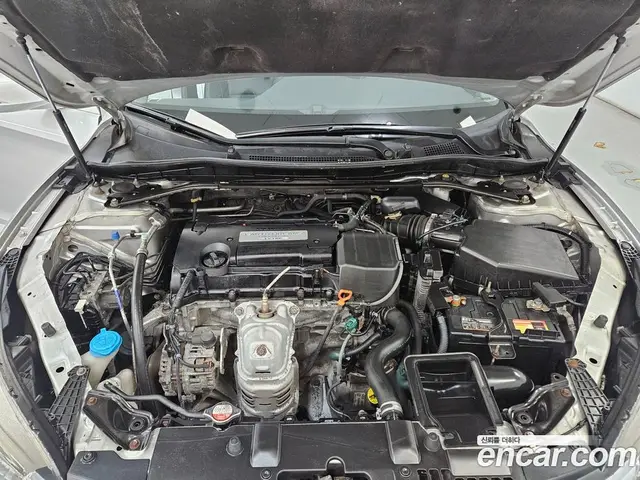 Honda Accord 2014 2.4 автомат (гидро), миниатюра 10 Honda Accord 2014 2.4 автомат (гидро), миниатюра 10