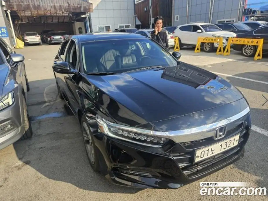 Honda Accord 2018 1.5 автомат (гидро), фото 2 Honda Accord 2018 1.5 автомат (гидро), фото 2