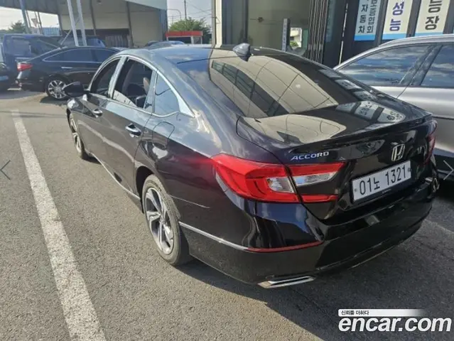 Honda Accord 2018 1.5 автомат (гидро), миниатюра 3 Honda Accord 2018 1.5 автомат (гидро), миниатюра 3