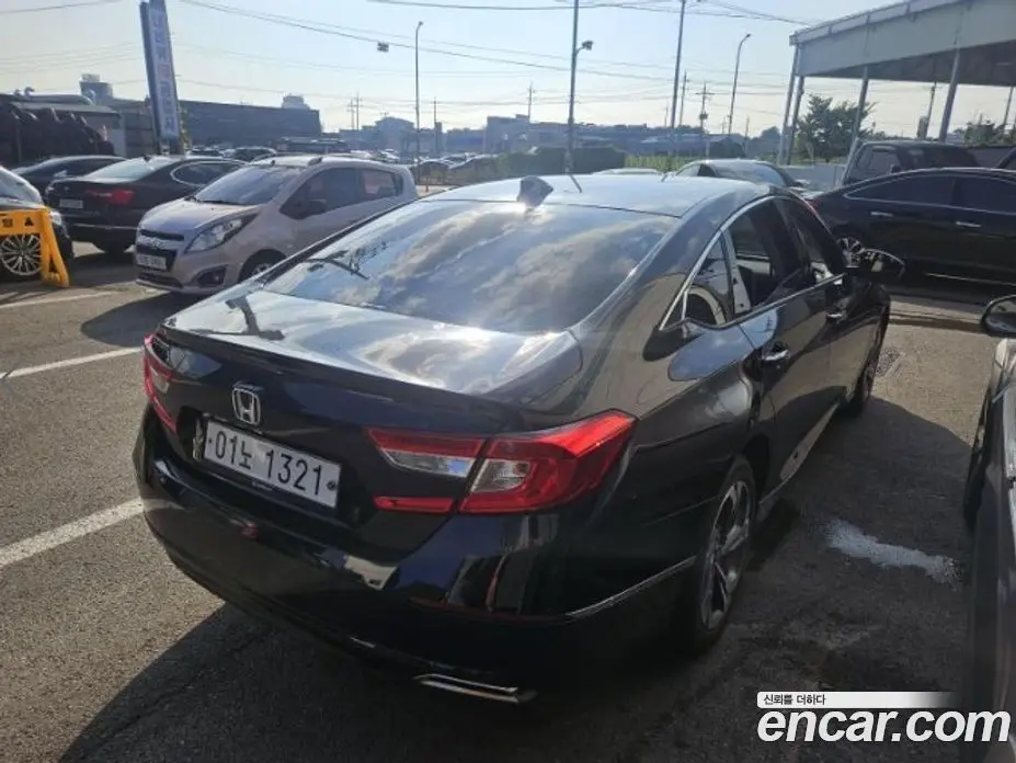 Honda Accord 2018 1.5 автомат (гидро), фото 4 Honda Accord 2018 1.5 автомат (гидро), фото 4