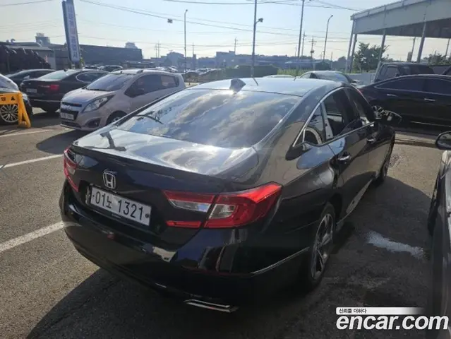 Honda Accord 2018 1.5 автомат (гидро), миниатюра 4 Honda Accord 2018 1.5 автомат (гидро), миниатюра 4