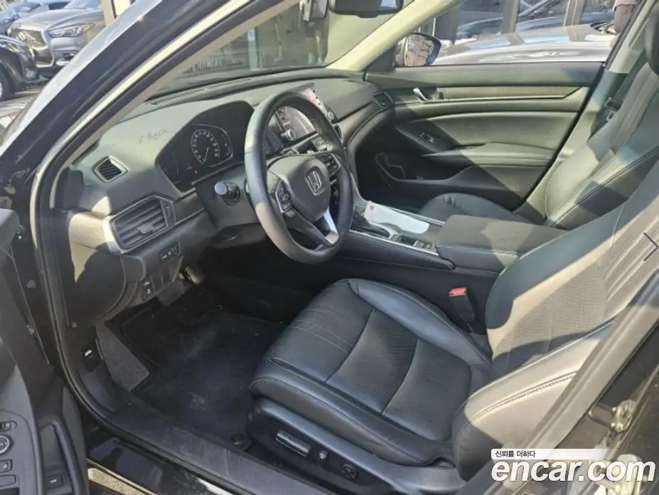 Honda Accord 2018 1.5 автомат (гидро), фото 5 Honda Accord 2018 1.5 автомат (гидро), фото 5