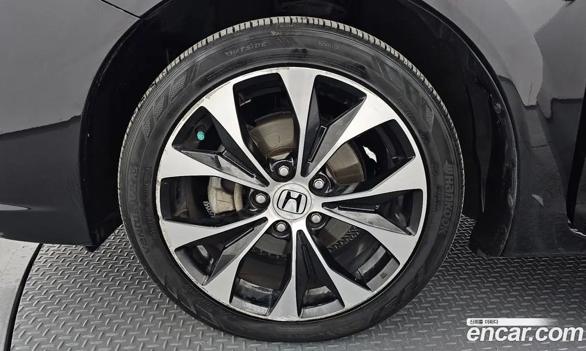 Honda Civic 2013 1.8 автомат (гидро), фото 5 Honda Civic 2013 1.8 автомат (гидро), фото 5