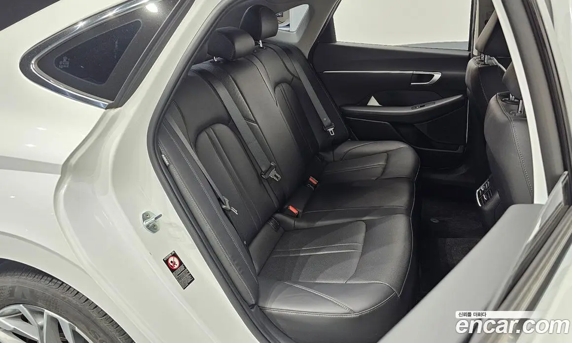 Hyundai Sonata 2022 2.0 автомат (гидро), фото 11