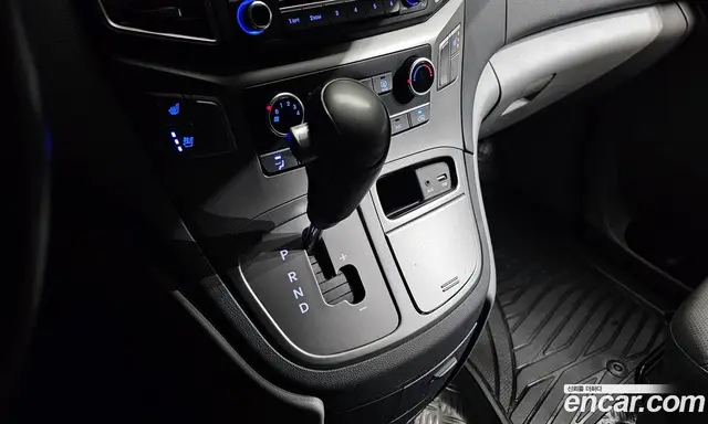 Hyundai Starex 2020 2.5 автомат (гидро), миниатюра 9