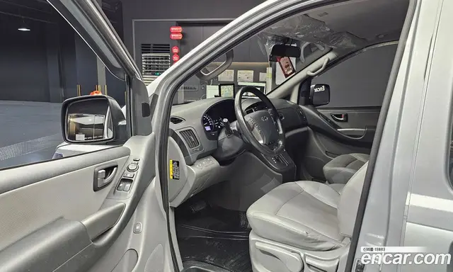 Hyundai Starex 2020 2.5 автомат (гидро), миниатюра 10