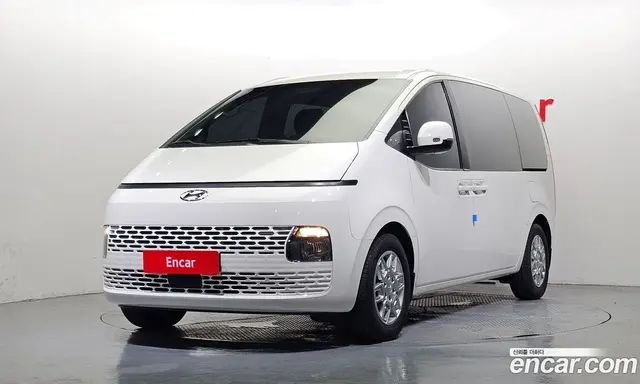 Hyundai Staria, 2023, 9 278 км