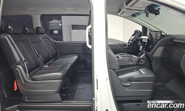 Hyundai Staria 2023 2.2 автомат (гидро), миниатюра 12