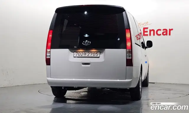 Hyundai Staria 2023 2.2 автомат (гидро), миниатюра 4
