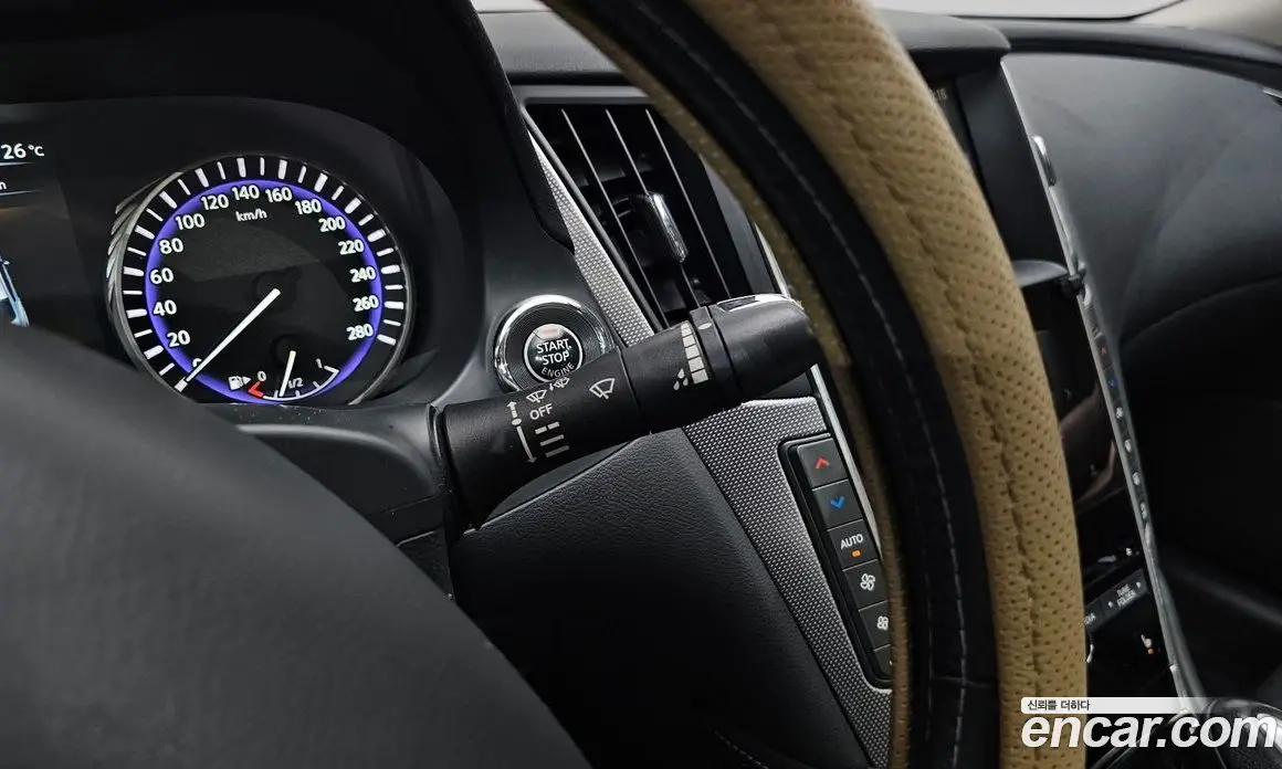 Infiniti Q50 2014 2.1 автомат (гидро), фото 17