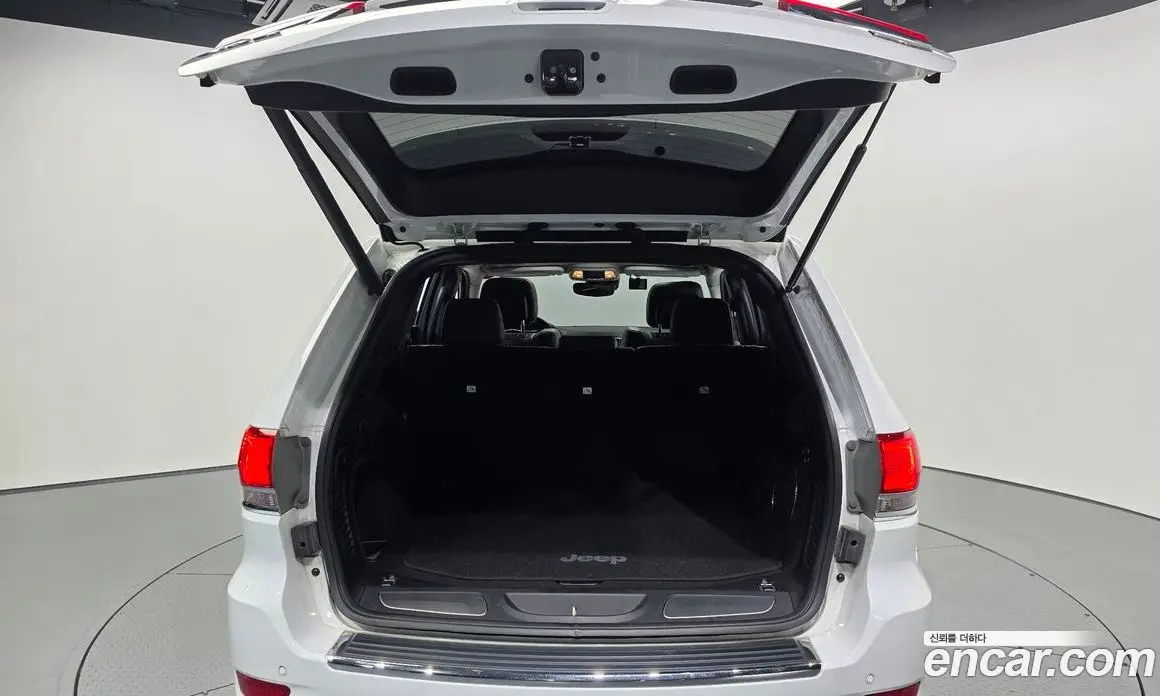 Jeep Cherokee 2019 3.6 автомат (гидро), фото 20