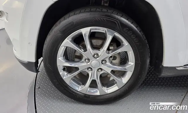Jeep Cherokee 2019 3.6 автомат (гидро), миниатюра 5