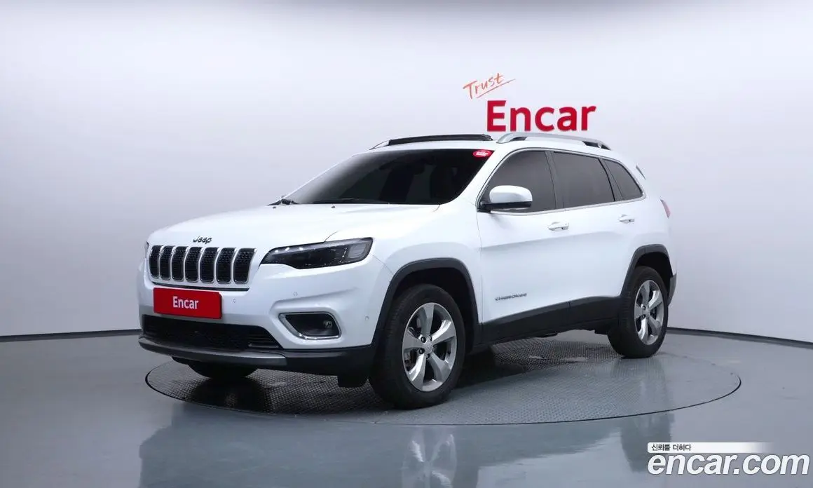 Jeep Cherokee 2021 2.4 автомат (гидро), фото 1 Jeep Cherokee 2021 2.4 автомат (гидро), фото 1