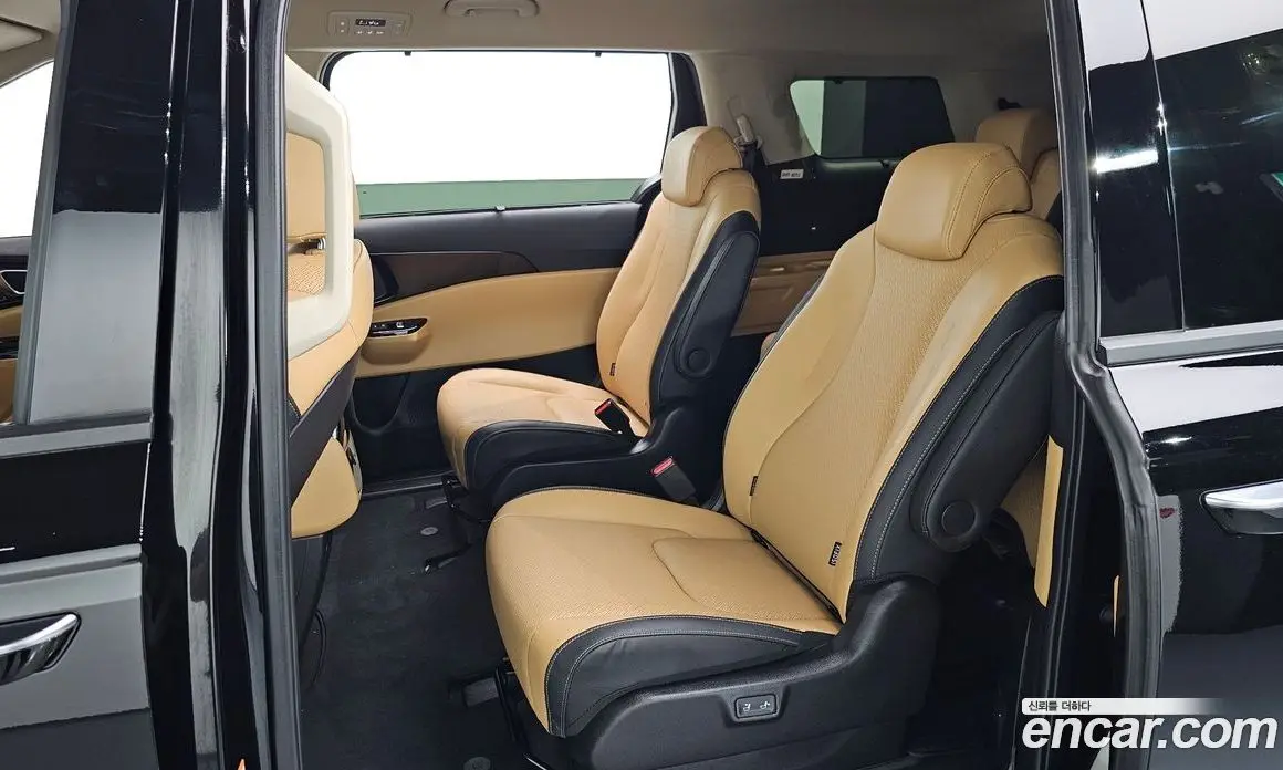Kia Carnival 2022 2.2 автомат (гидро), фото 12