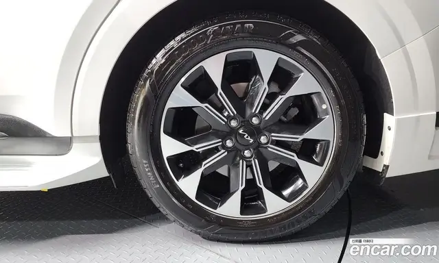 Kia Carnival 2023 3.5 автомат (гидро), миниатюра 5 Kia Carnival 2023 3.5 автомат (гидро), миниатюра 5