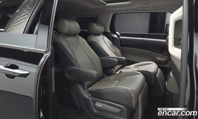 Kia Carnival 2025 2.2 автомат (гидро), миниатюра 12