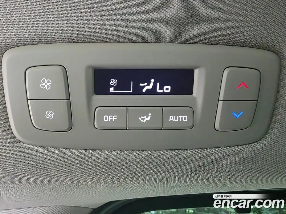 Kia Carnival 2026 1.6 автомат (гидро), фото 11