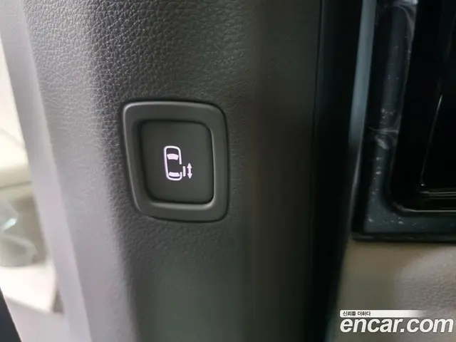 Kia Carnival 2026 1.6 автомат (гидро), миниатюра 9