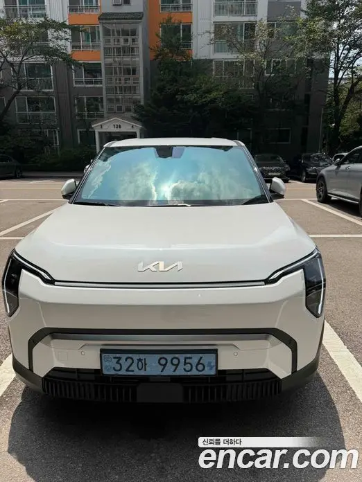 Kia EV3 2026 автомат (гидро), фото 1 Kia EV3 2026 автомат (гидро), фото 1