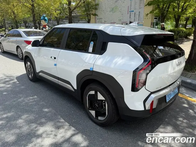 Kia EV3 2026 автомат (гидро), миниатюра 11