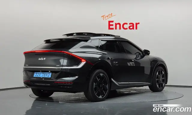 Kia EV6 2024 0.1 автомат (гидро), миниатюра 2 Kia EV6 2024 0.1 автомат (гидро), миниатюра 2