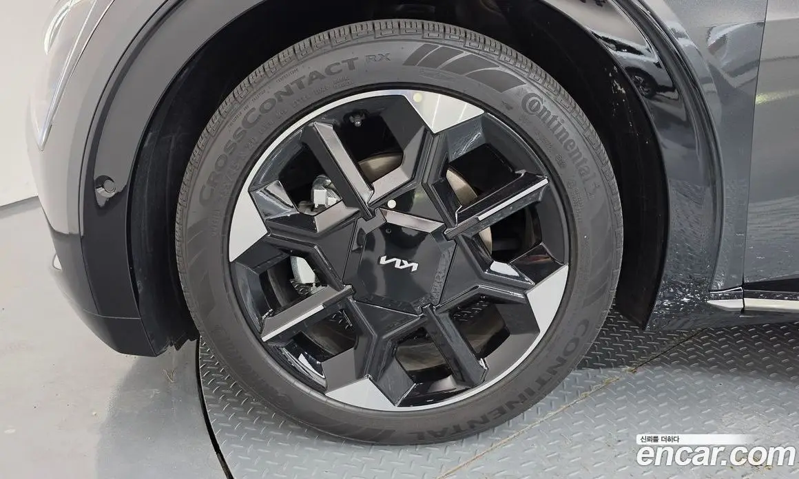 Kia EV6 2024 0.1 автомат (гидро), фото 5 Kia EV6 2024 0.1 автомат (гидро), фото 5