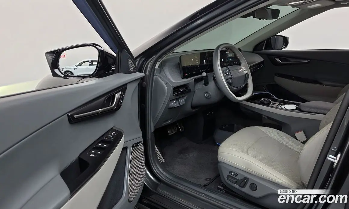 Kia EV6 2024 0.1 автомат (гидро), фото 10 Kia EV6 2024 0.1 автомат (гидро), фото 10
