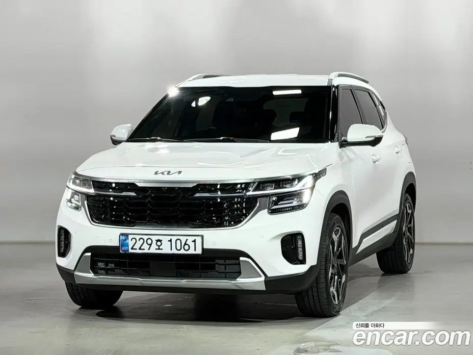 Kia Seltos 2024 1.6 автомат (гидро), фото 1 Kia Seltos 2024 1.6 автомат (гидро), фото 1