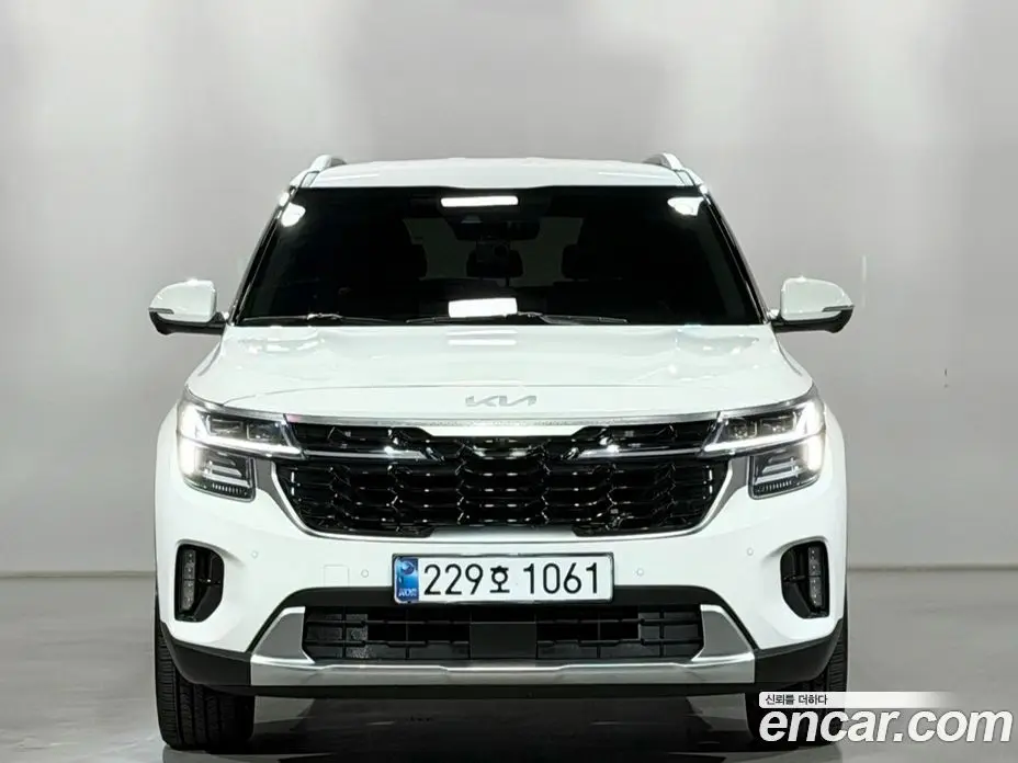 Kia Seltos 2024 1.6 автомат (гидро), фото 4 Kia Seltos 2024 1.6 автомат (гидро), фото 4