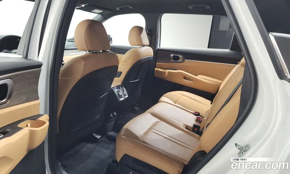 Kia Sorento 2022 2.2 автомат (гидро), фото 18 Kia Sorento 2022 2.2 автомат (гидро), фото 18
