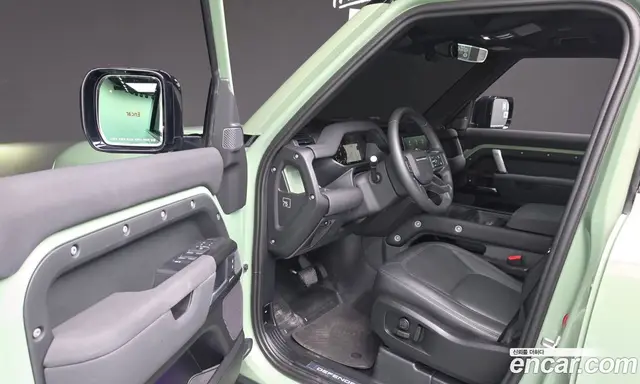 Land Rover Defender 2023 3.0 автомат (гидро), миниатюра 10 Land Rover Defender 2023 3.0 автомат (гидро), миниатюра 10