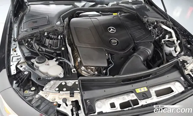 Mercedes-Benz CLE-Class 2024 2.0 автомат (гидро), миниатюра 6