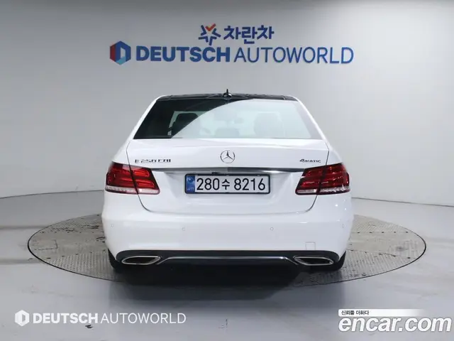 Mercedes-Benz E-Class 2014 2.1 автомат (гидро), миниатюра 4 Mercedes-Benz E-Class 2014 2.1 автомат (гидро), миниатюра 4