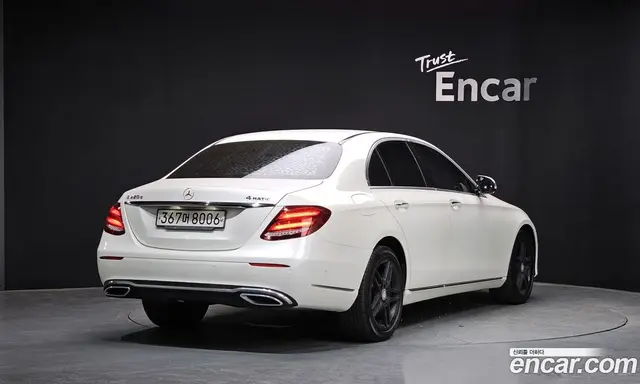 Mercedes-Benz E-Class 2016 1.9 автомат (гидро), миниатюра 2 Mercedes-Benz E-Class 2016 1.9 автомат (гидро), миниатюра 2