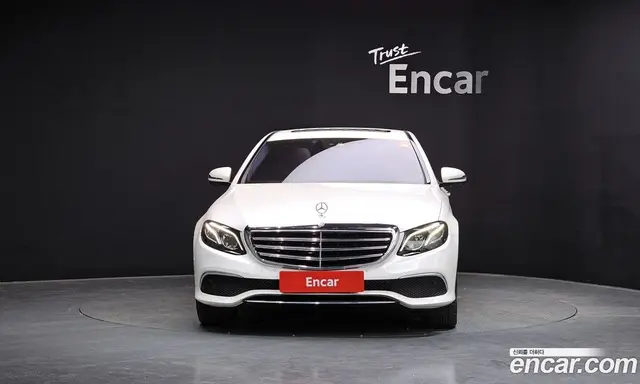 Mercedes-Benz E-Class 2016 1.9 автомат (гидро), миниатюра 3 Mercedes-Benz E-Class 2016 1.9 автомат (гидро), миниатюра 3