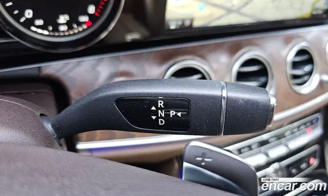 Mercedes-Benz E-Class 2016 1.9 автомат (гидро), миниатюра 9 Mercedes-Benz E-Class 2016 1.9 автомат (гидро), миниатюра 9