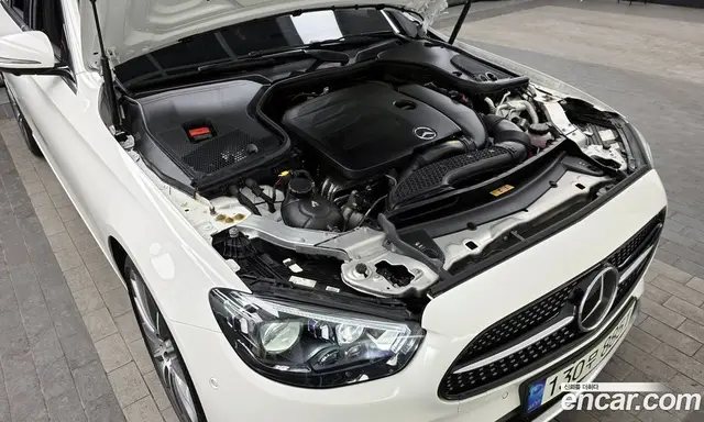 Mercedes-Benz E-Class 2021 2.0 автомат (гидро), миниатюра 6