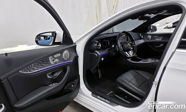 Mercedes-Benz E-Class 2021 2.0 автомат (гидро), миниатюра 10