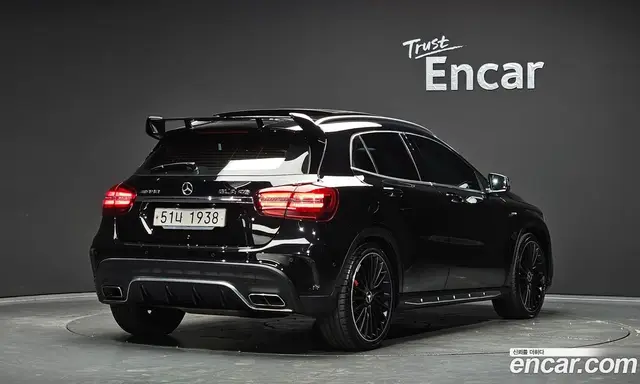 Mercedes-Benz GLA-Class 2019 2.0 автомат (гидро), миниатюра 2