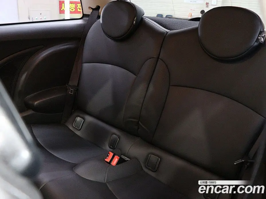 Mini Cooper 2013 2.0 автомат (гидро), фото 17 Mini Cooper 2013 2.0 автомат (гидро), фото 17