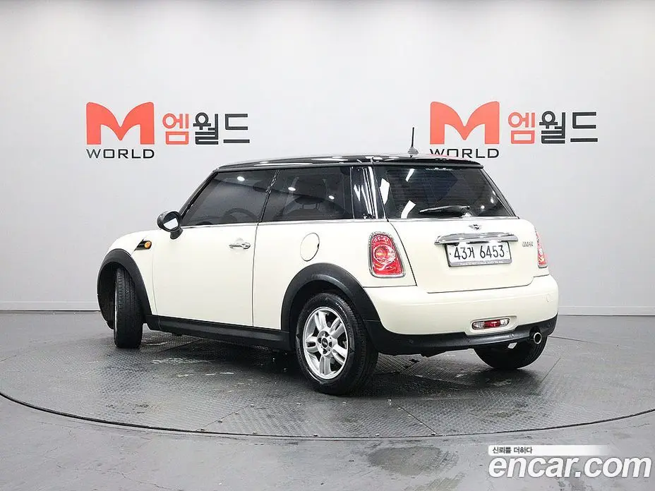 Mini Cooper 2013 2.0 автомат (гидро), фото 4 Mini Cooper 2013 2.0 автомат (гидро), фото 4