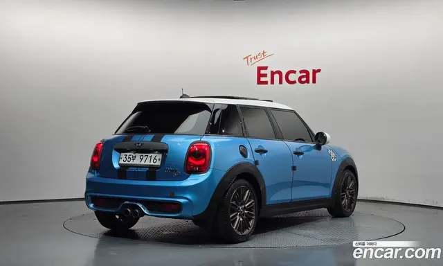 Mini Cooper 2015 2.0 автомат (гидро), миниатюра 2