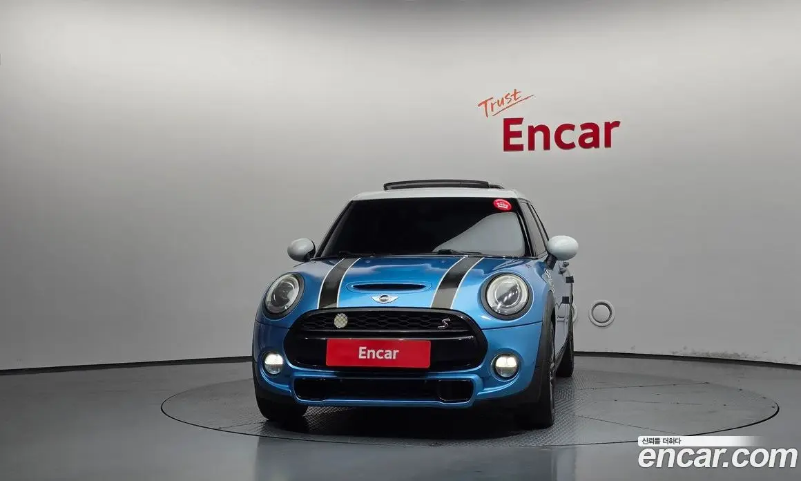 Mini Cooper 2015 2.0 автомат (гидро), фото 3